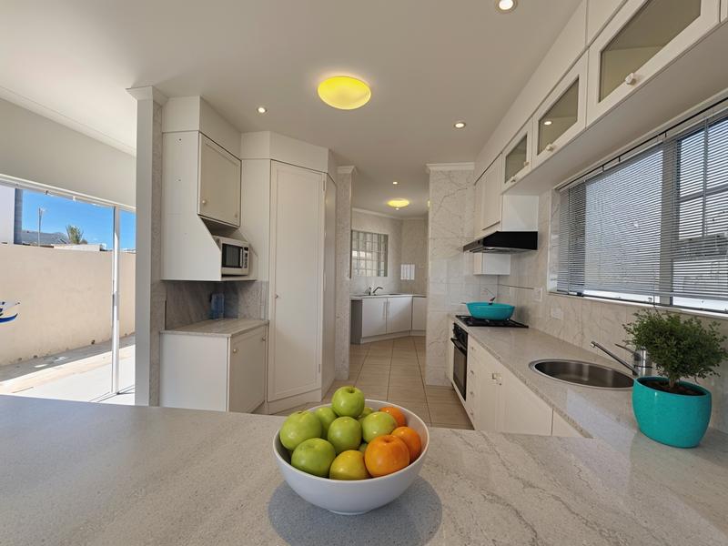4 Bedroom Property for Sale in Middedorp Western Cape